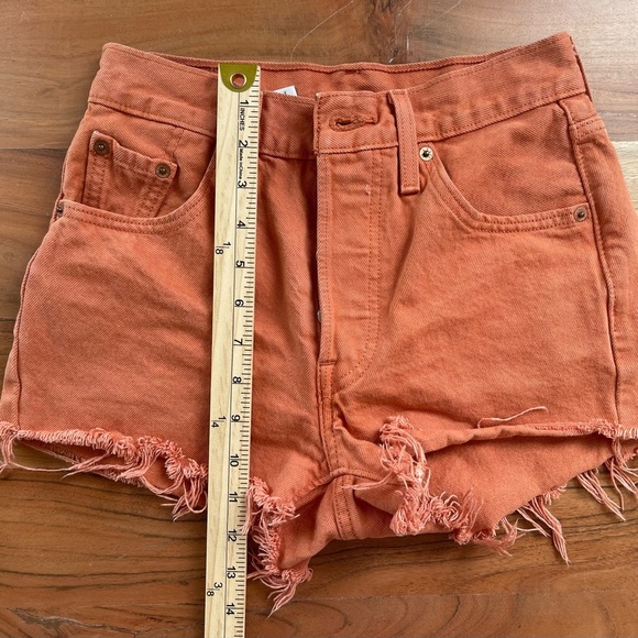 Levi's Burnt Orange Frayed Jean Shorts - Picture 6 of 6